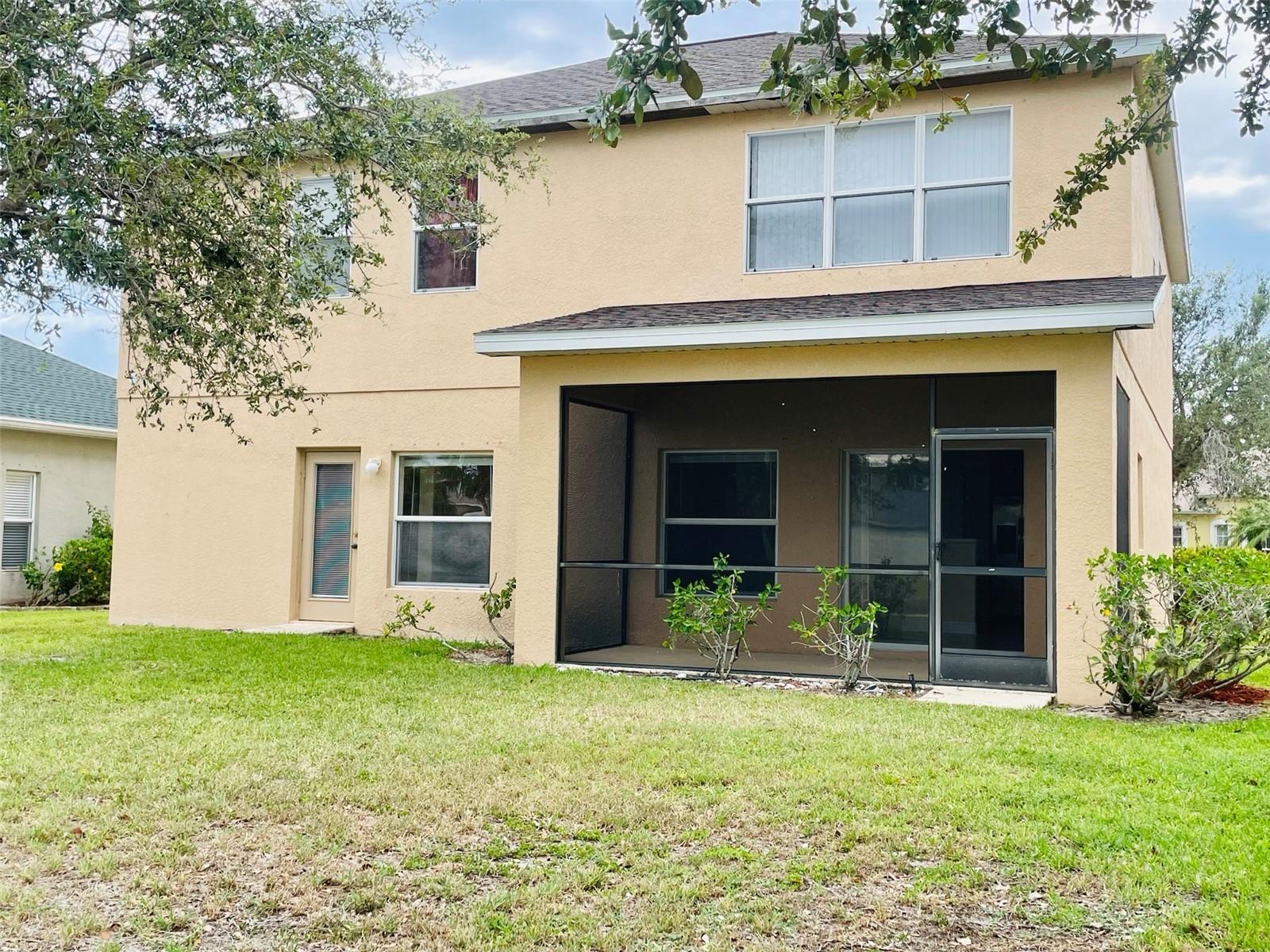 Image 22 of 27 For 2803 Suncoast Lakes Boulevard