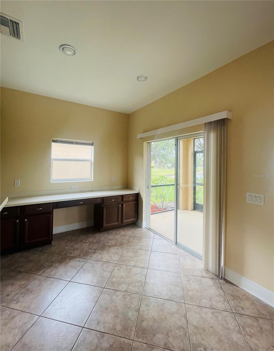 Image 6 of 27 For 2803 Suncoast Lakes Boulevard