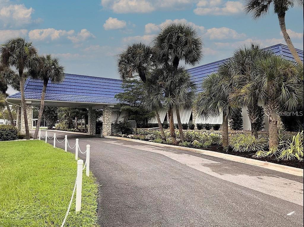 Image 11 of 24 For 706 Roma Road