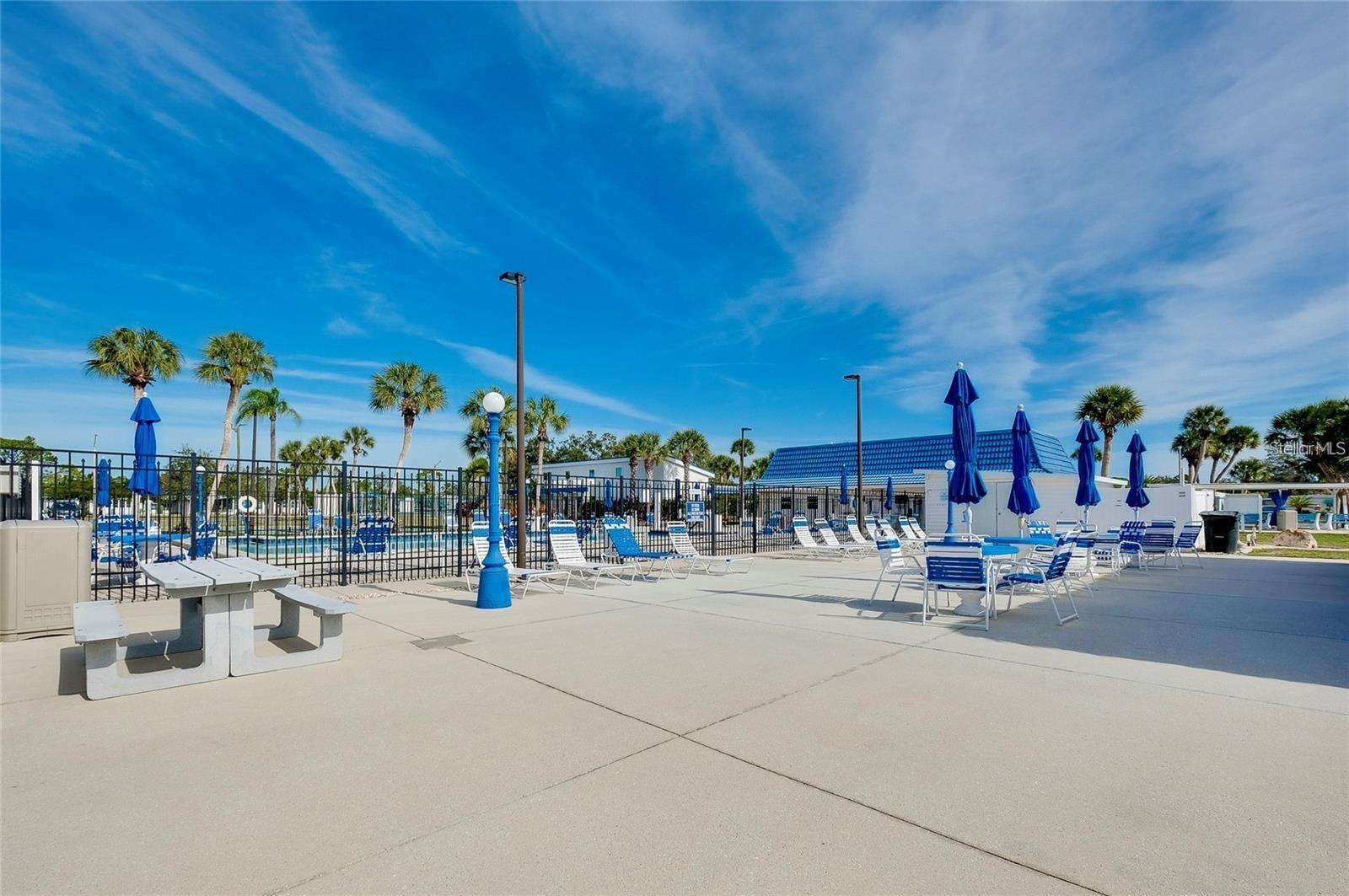 Image 18 of 24 For 706 Roma Road