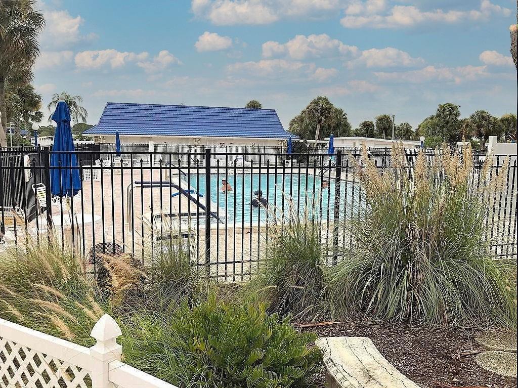 Image 20 of 24 For 706 Roma Road