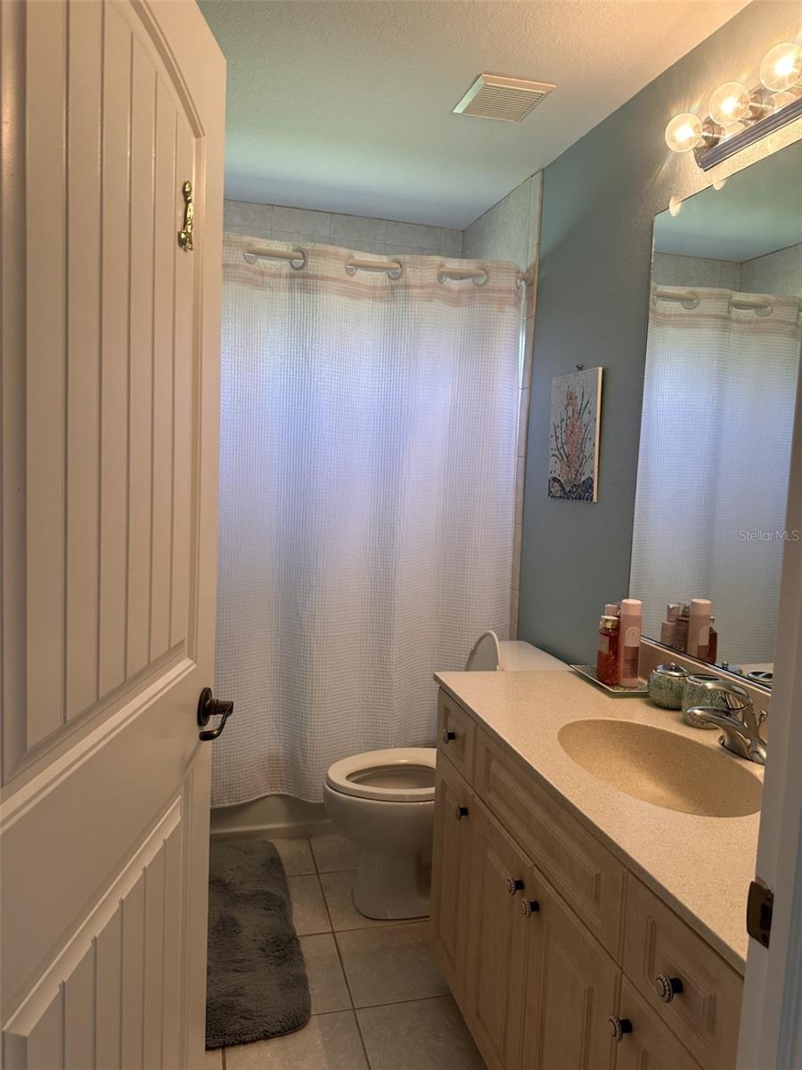 Image 14 of 19 For 11369 Reinhardt Avenue