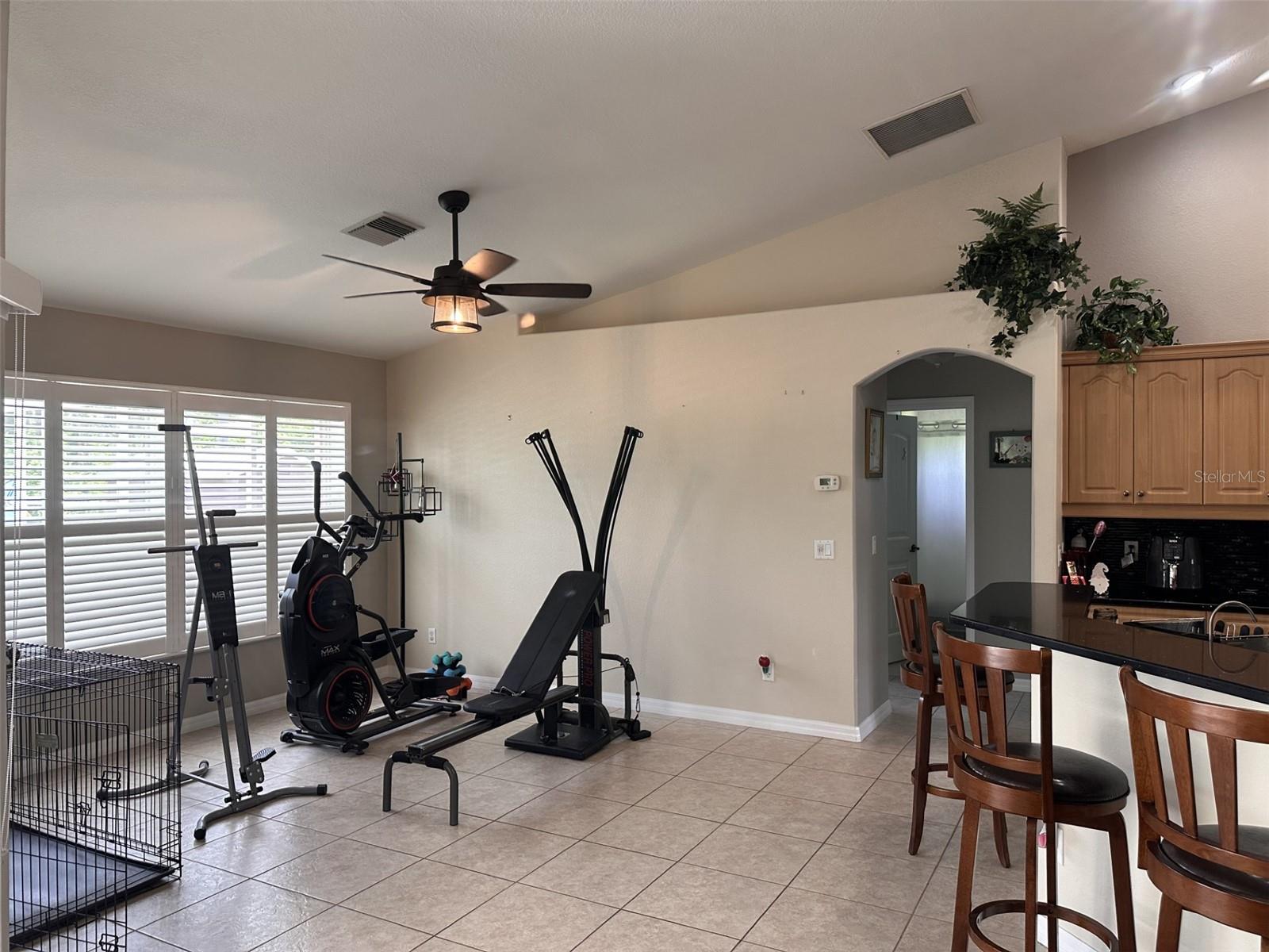 Image 8 of 19 For 11369 Reinhardt Avenue