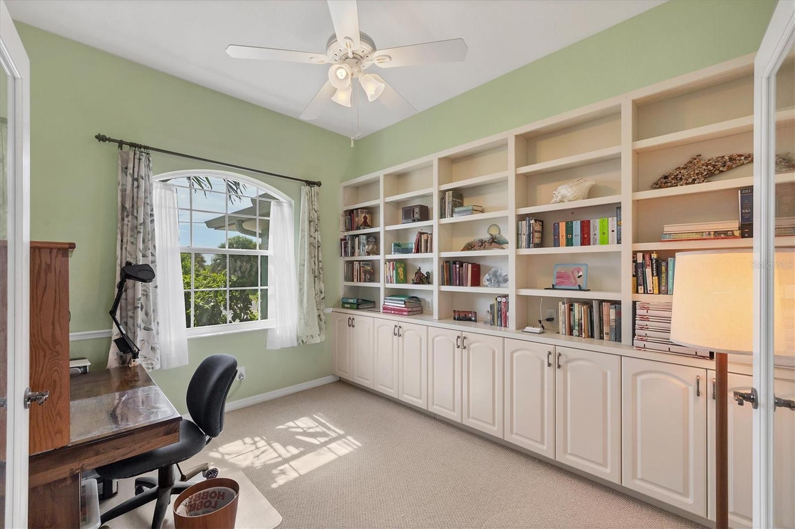 Image 20 of 72 For 9944 Winnipeg Street