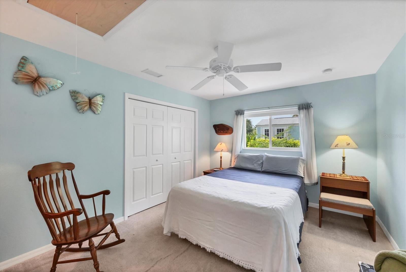 Image 28 of 72 For 9944 Winnipeg Street