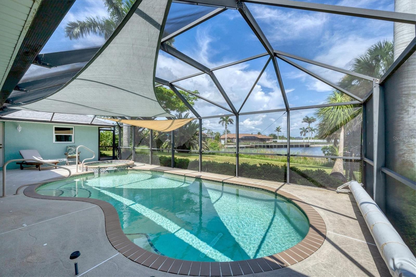 Image 35 of 72 For 9944 Winnipeg Street