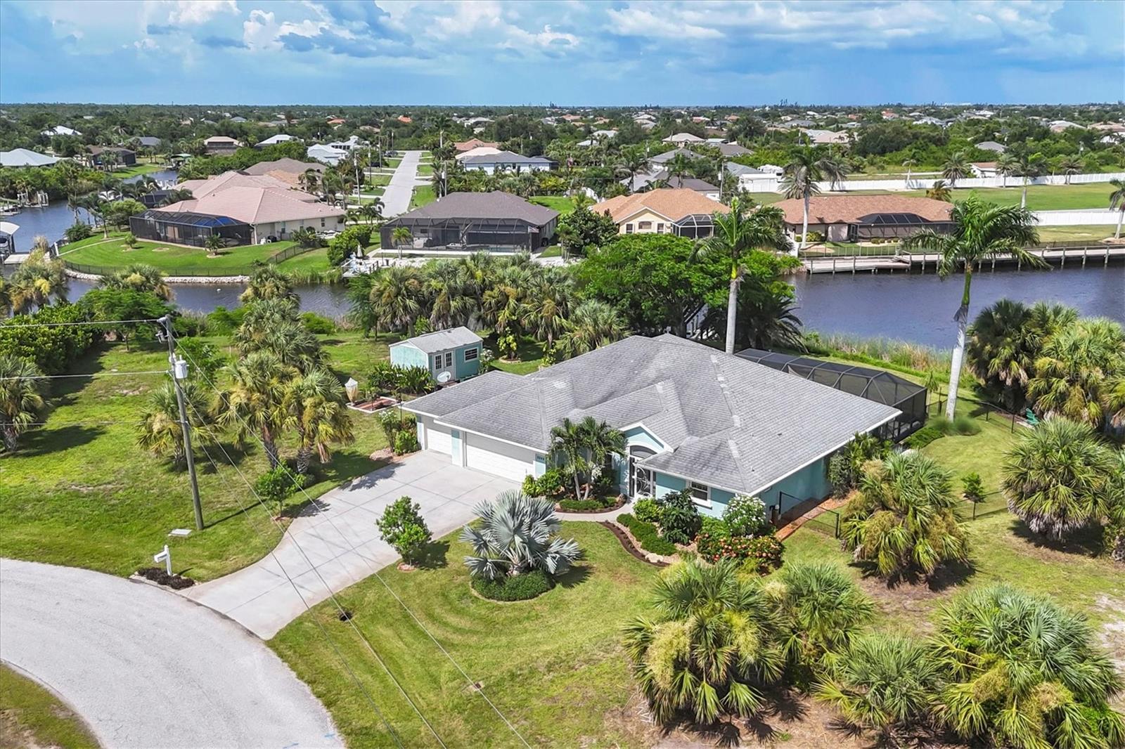 Image 4 of 72 For 9944 Winnipeg Street