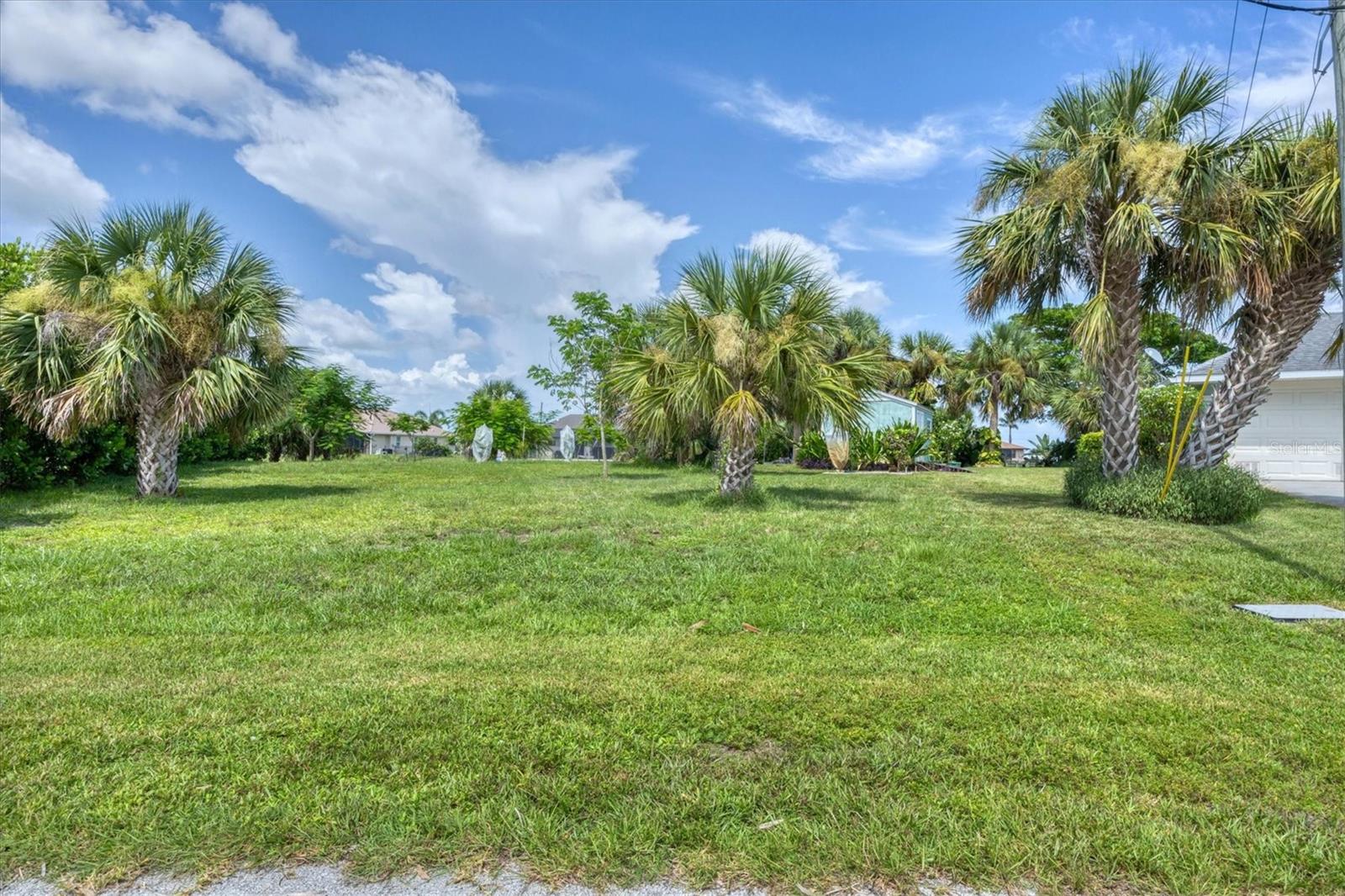 Image 46 of 72 For 9944 Winnipeg Street