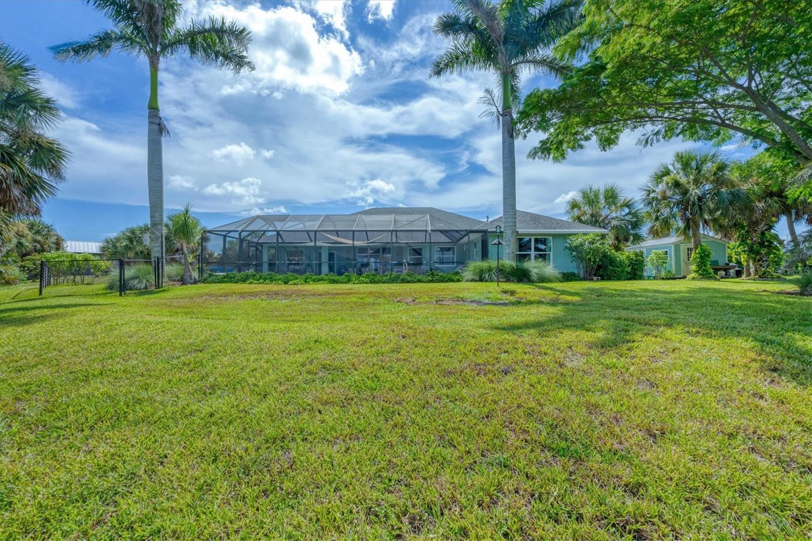 Image 47 of 72 For 9944 Winnipeg Street