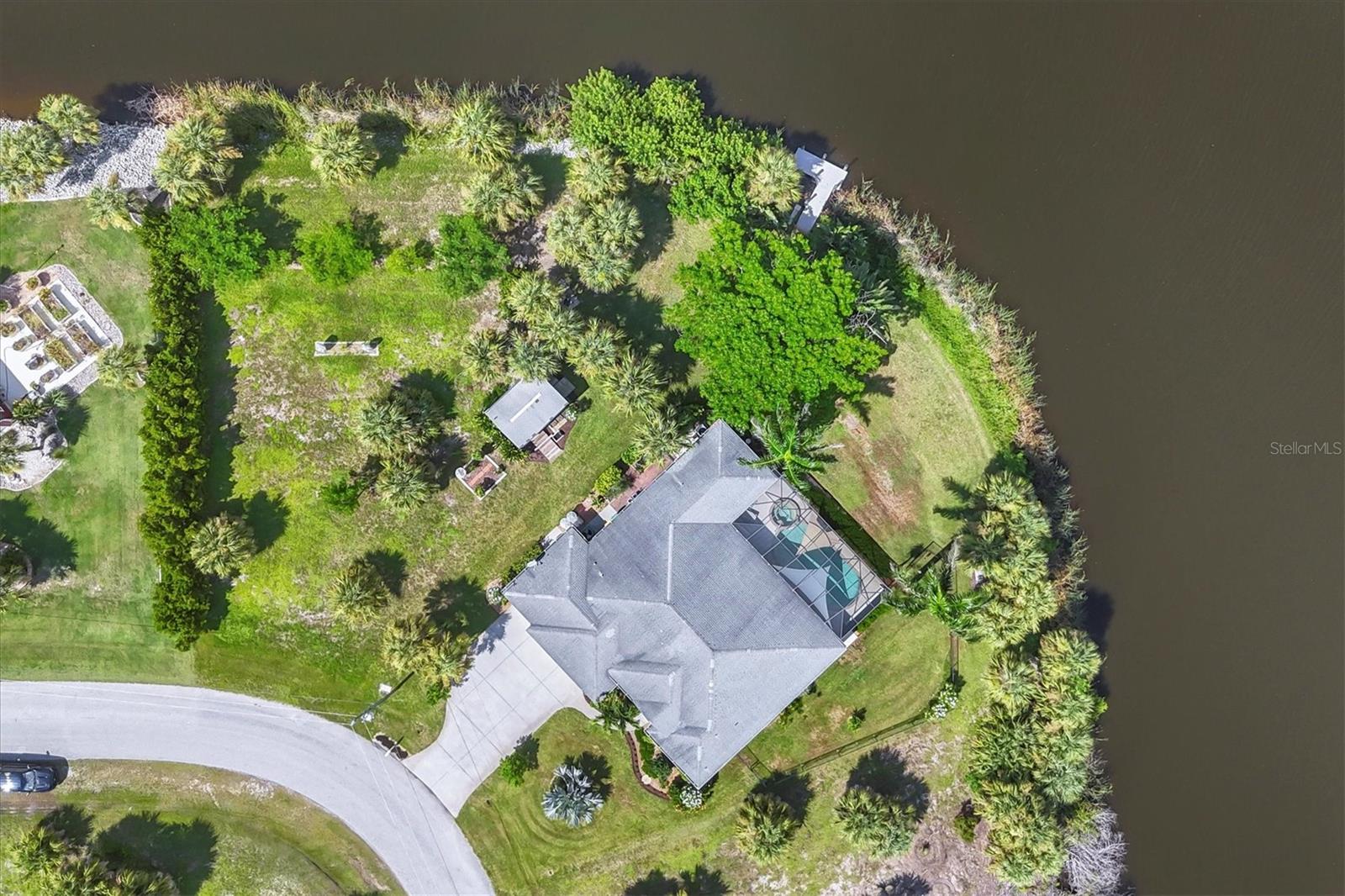 Image 54 of 72 For 9944 Winnipeg Street