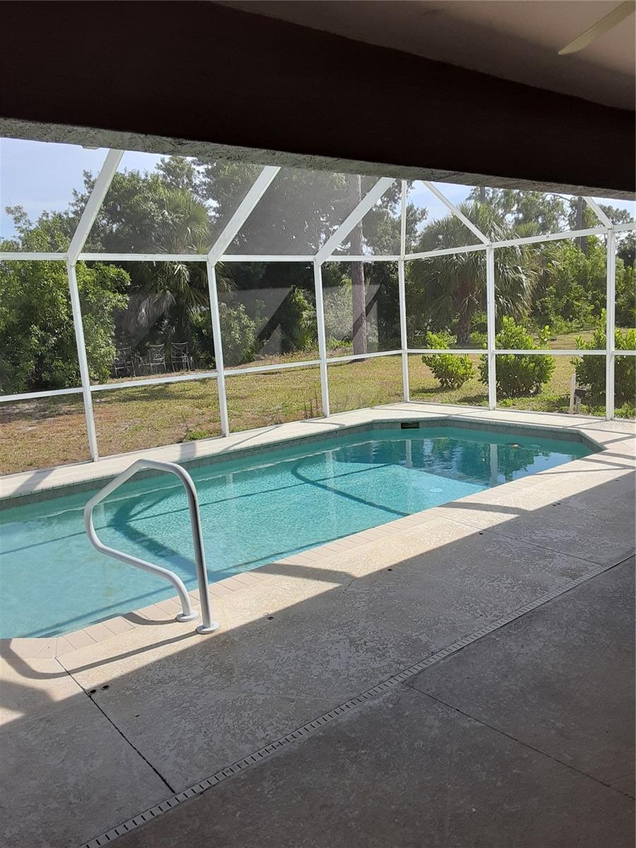 Image 15 of 16 For 126 Linda Lee Drive