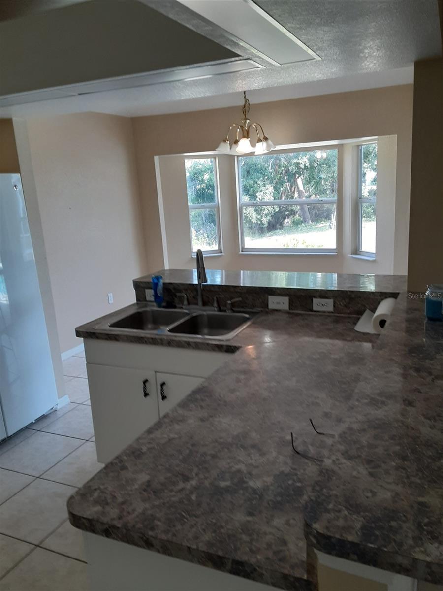 Image 7 of 16 For 126 Linda Lee Drive
