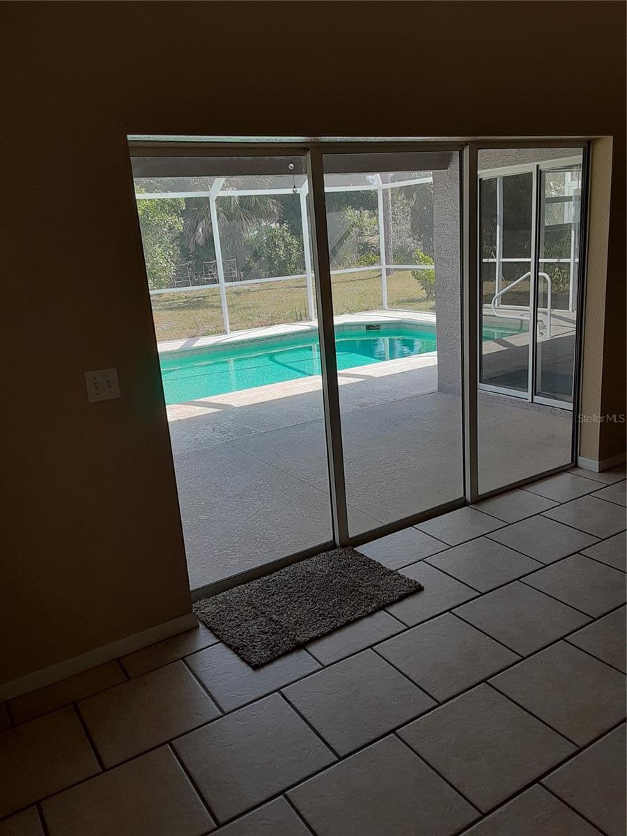 Image 8 of 16 For 126 Linda Lee Drive