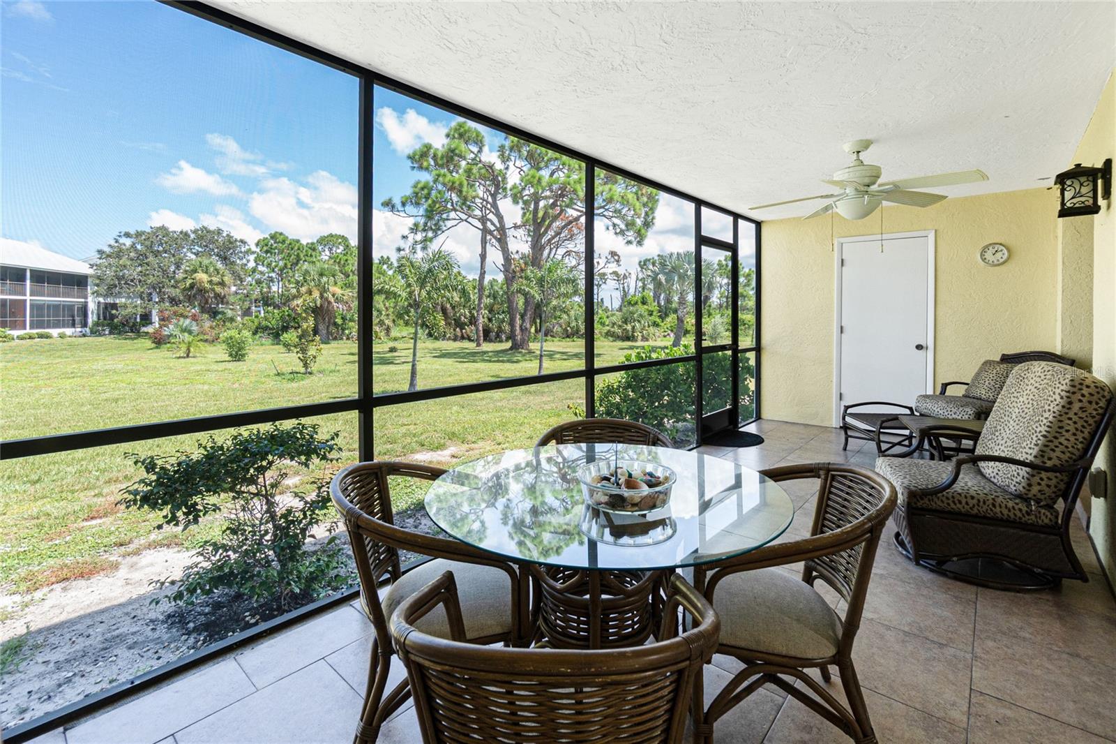 Image 21 of 43 For 6800 Placida Road 1007