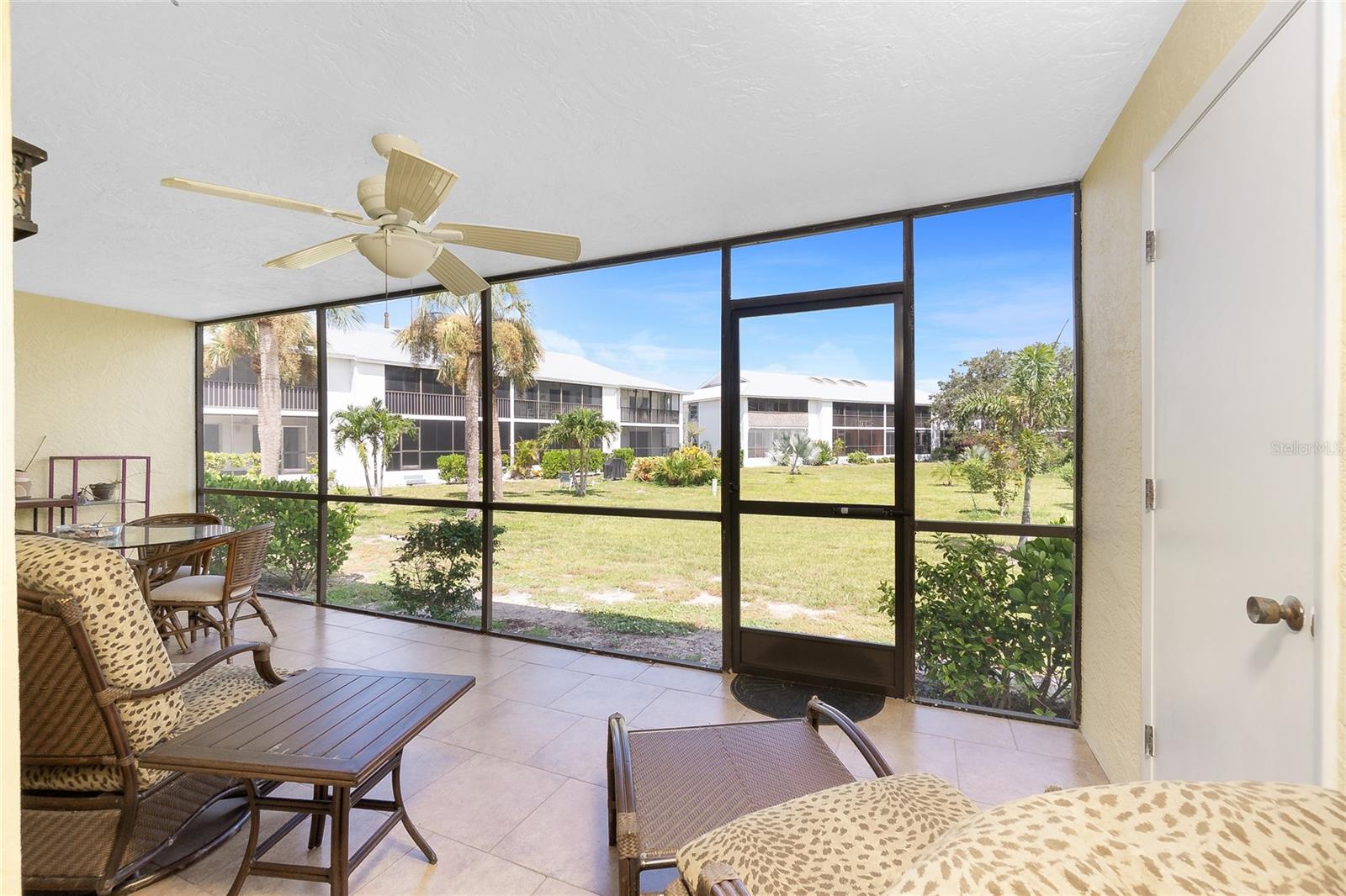 Image 22 of 43 For 6800 Placida Road 1007