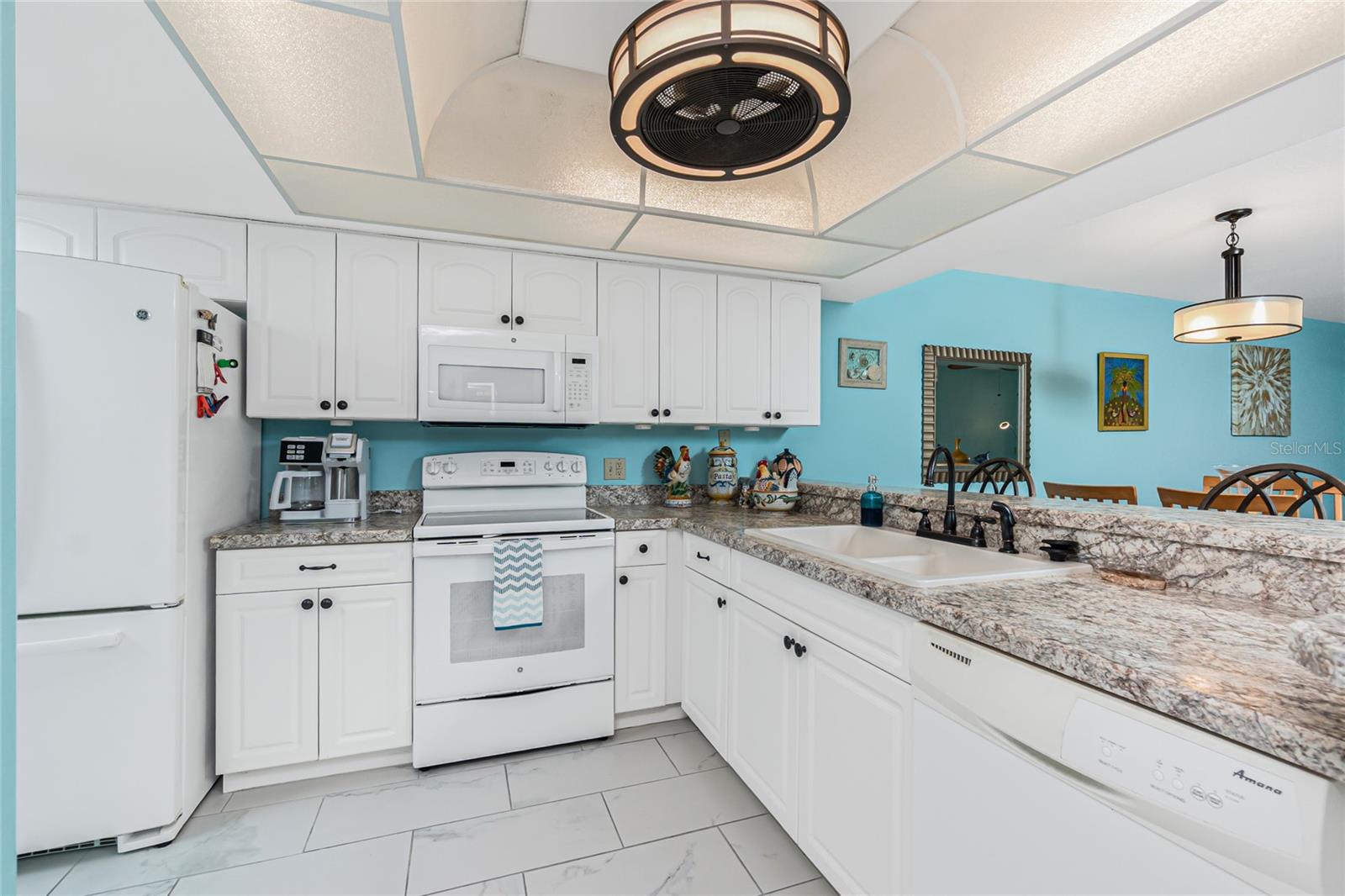 Image 5 of 43 For 6800 Placida Road 1007