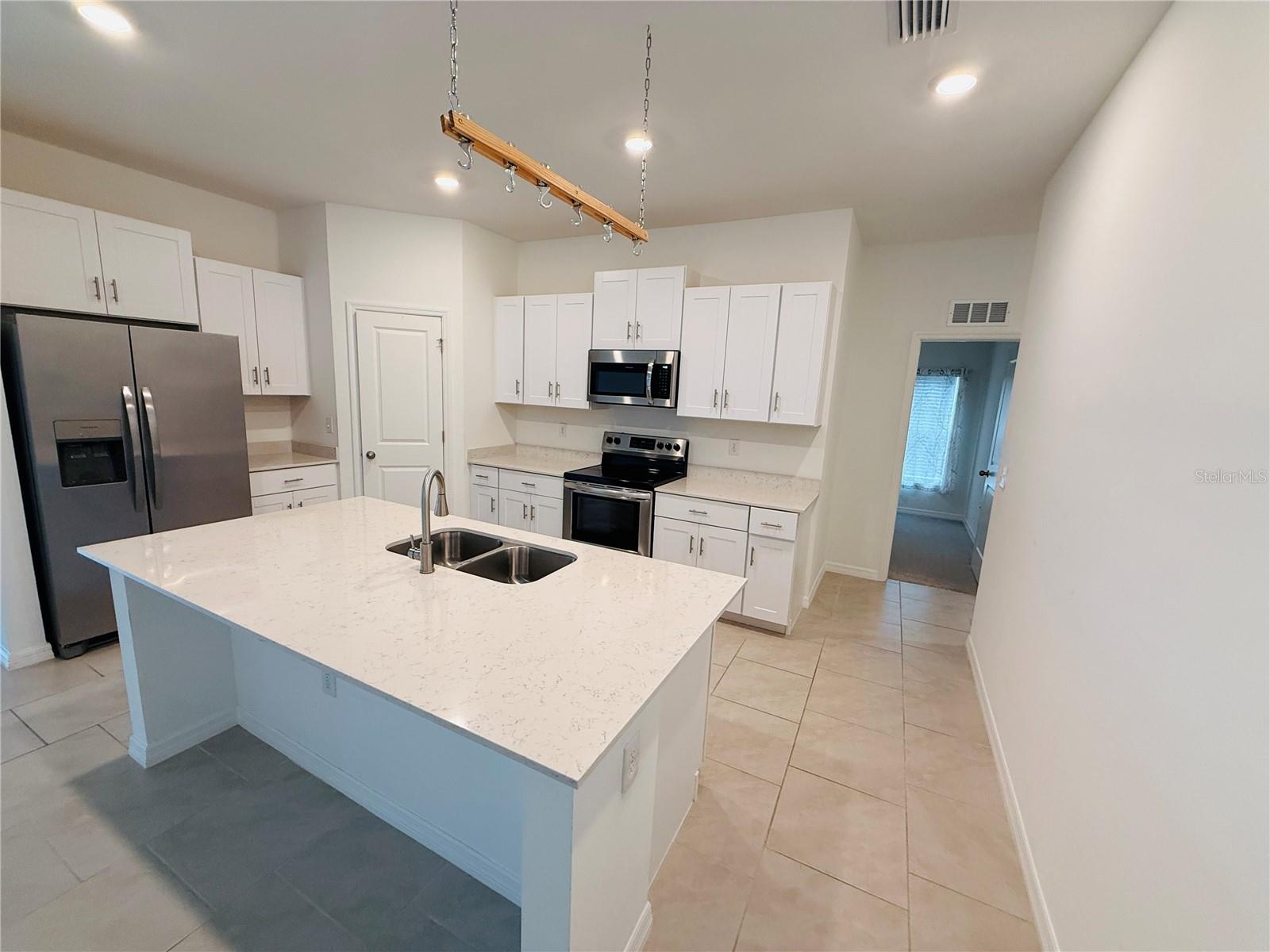 Image 15 of 24 For 4034 San Clemente Court