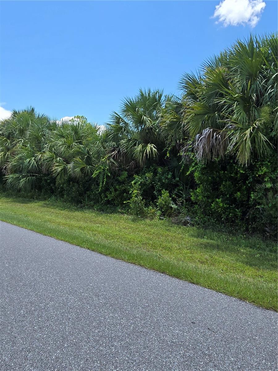 Image 2 of 5 For 15065 Hennipen Circle