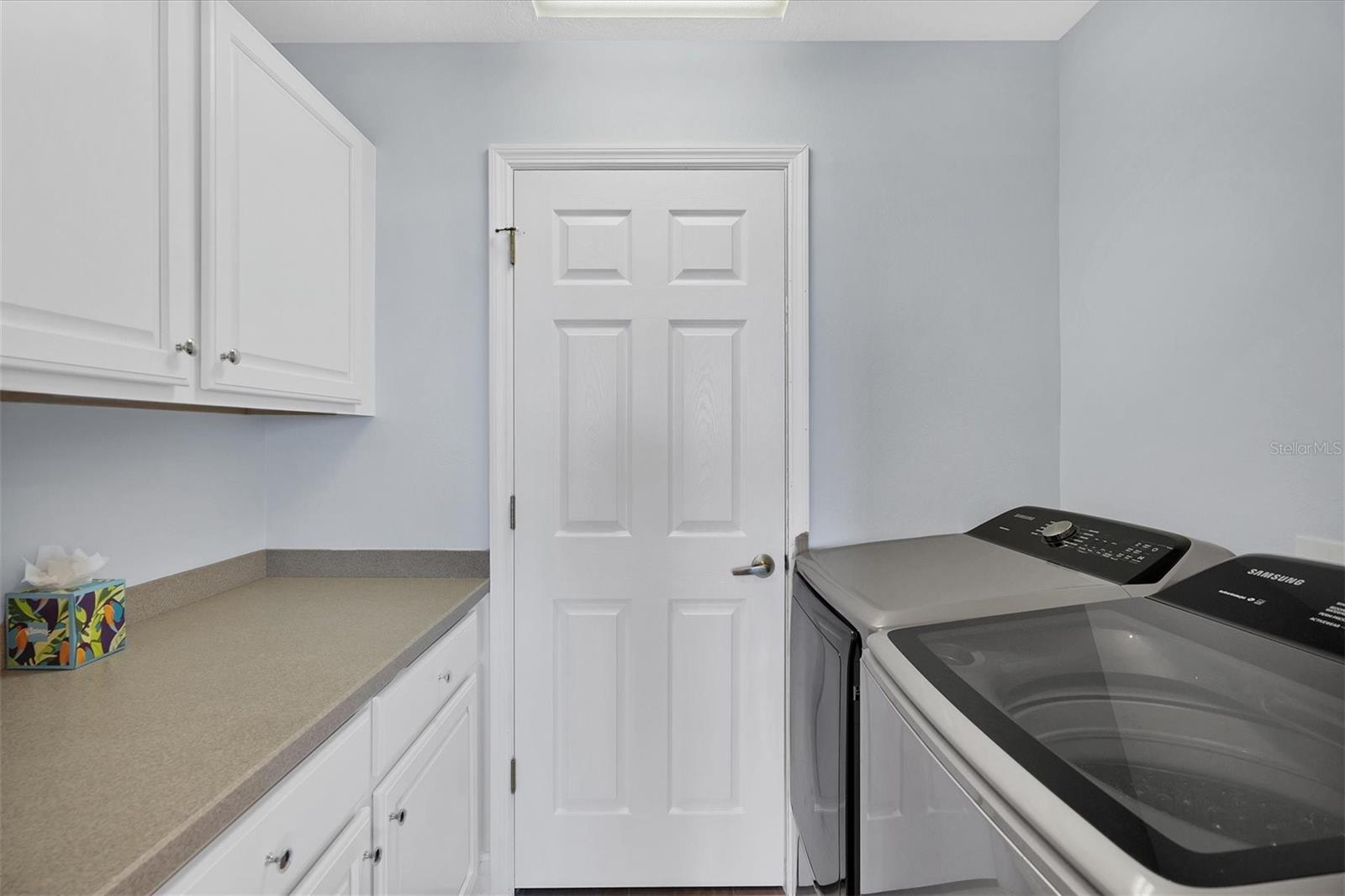 Image 12 of 18 For 13113 Gasparilla Road 503