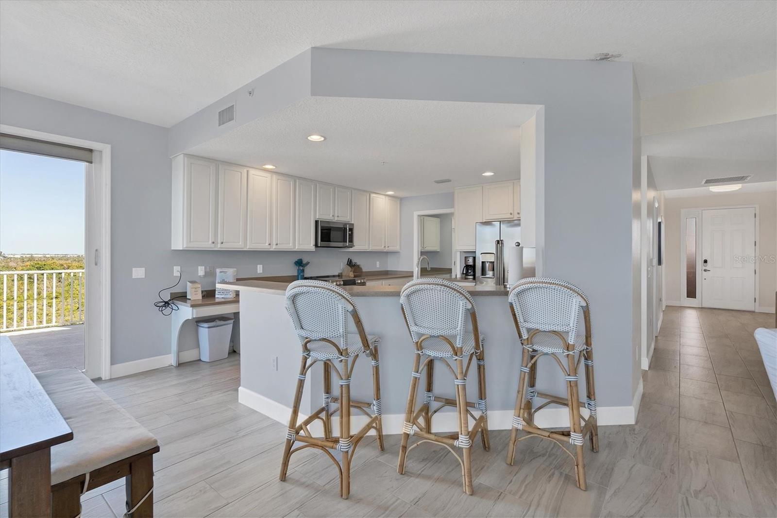 Image 4 of 18 For 13113 Gasparilla Road 503