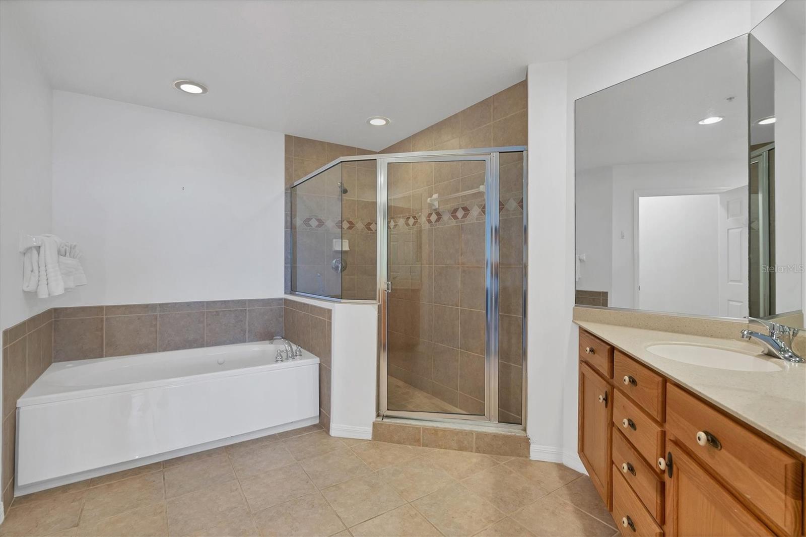 Image 8 of 18 For 13113 Gasparilla Road 503
