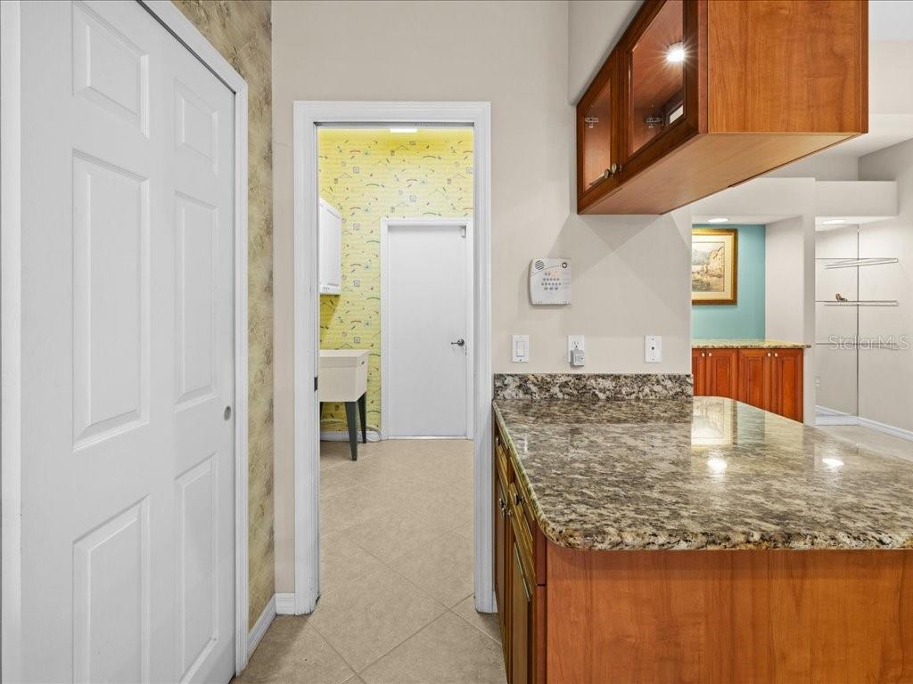 Image 19 of 61 For 3927 Whispering Oaks Drive