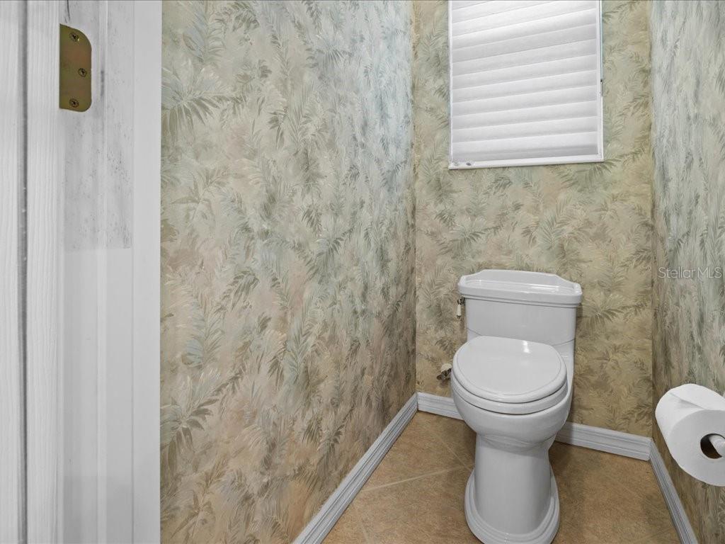 Image 30 of 61 For 3927 Whispering Oaks Drive