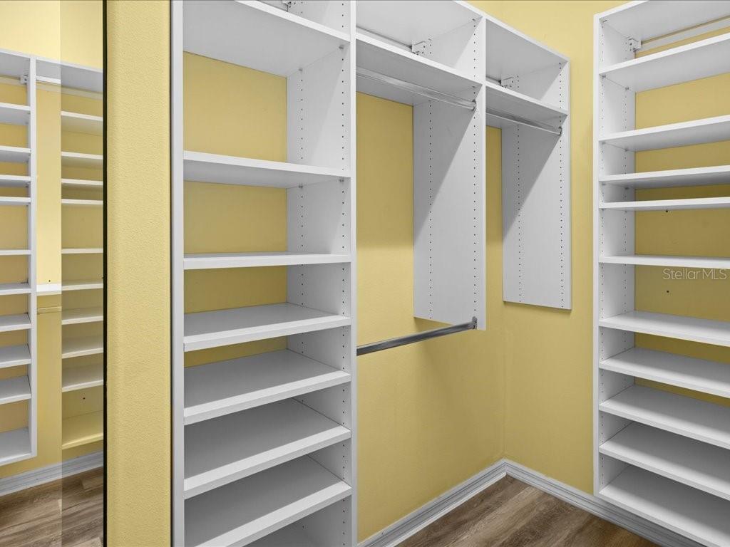 Image 31 of 61 For 3927 Whispering Oaks Drive