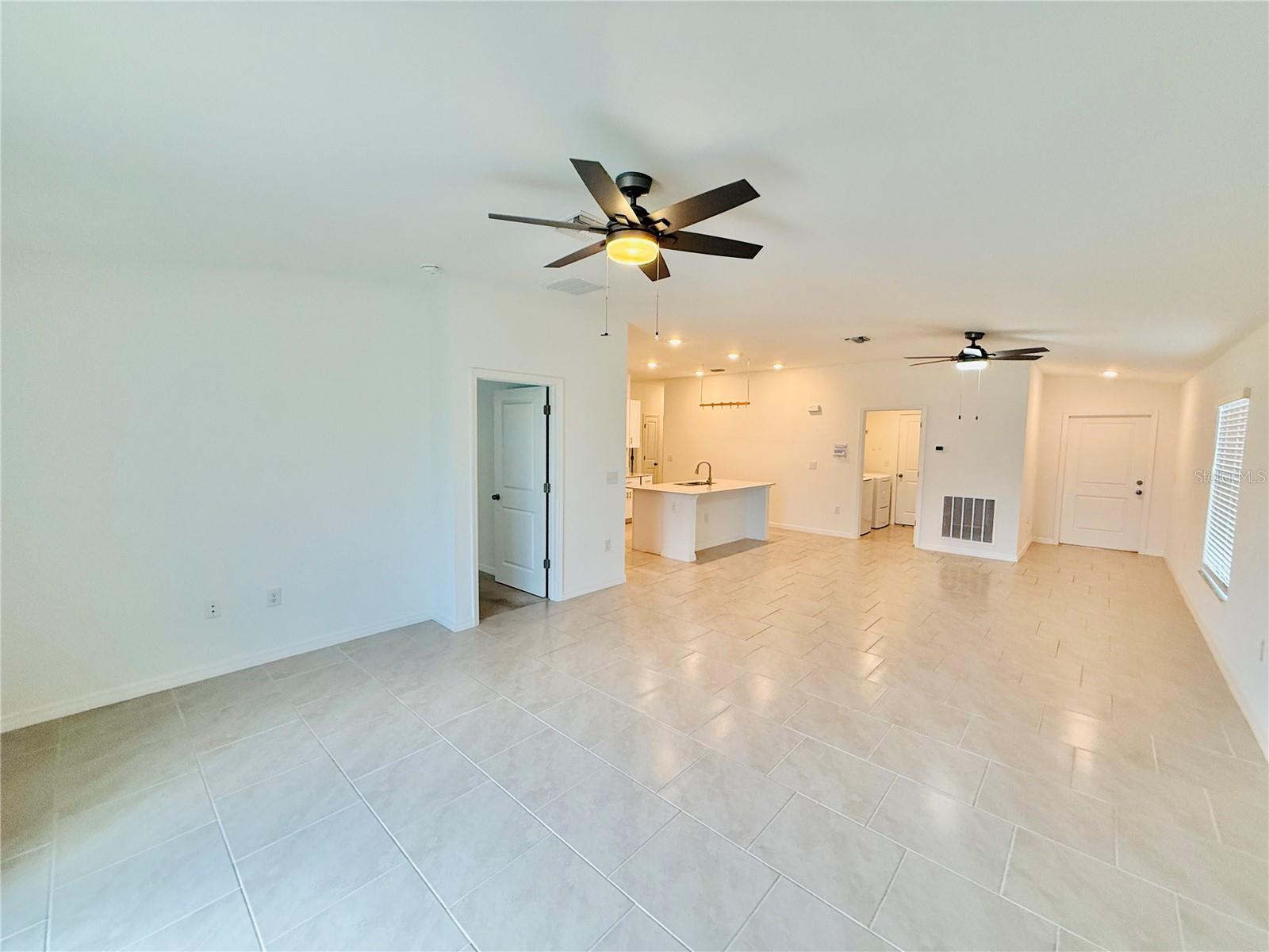 Image 21 of 25 For 4034 San Clemente Court