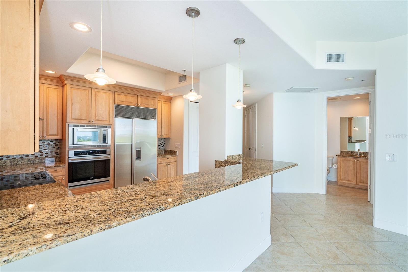 Image 19 of 49 For 1375 Beach Road 210