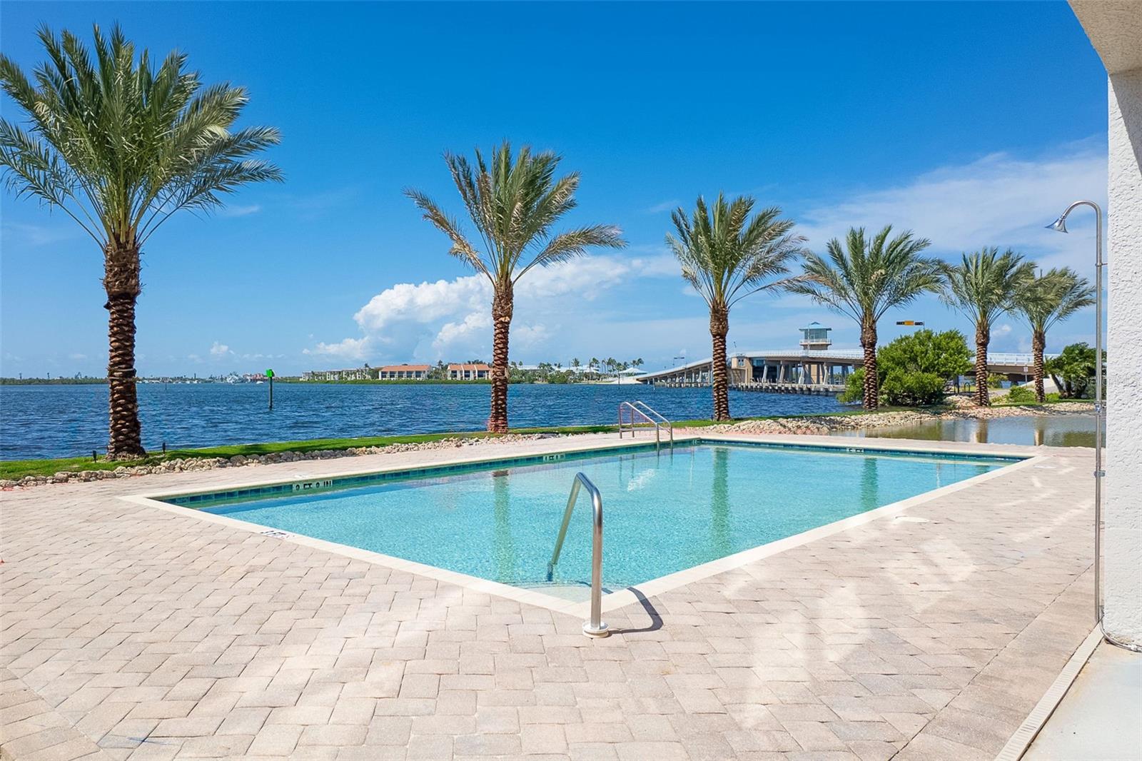 Image 3 of 49 For 1375 Beach Road 210