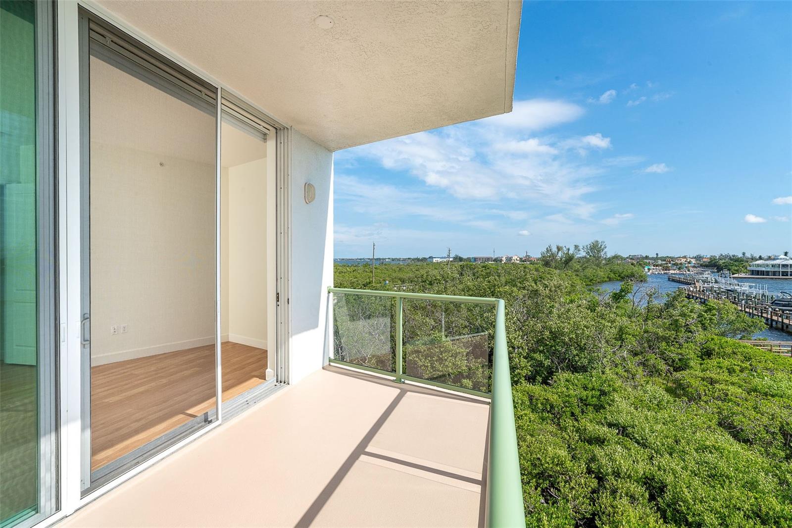Image 42 of 49 For 1375 Beach Road 210