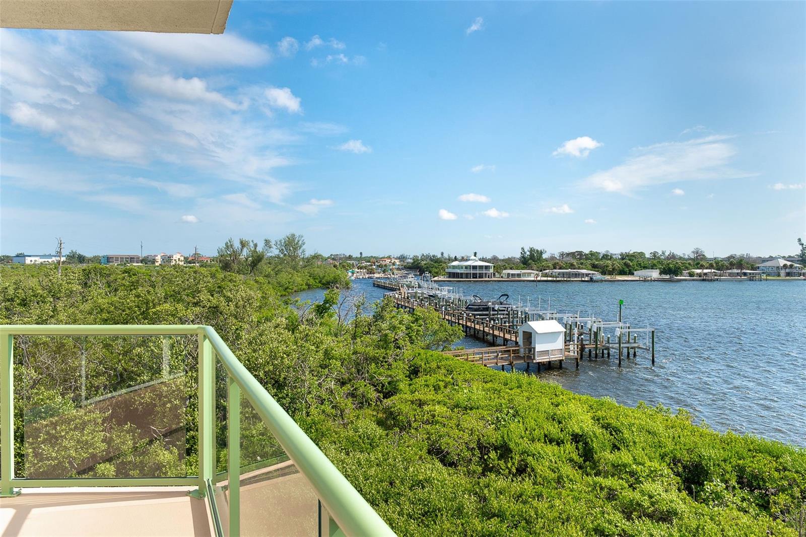 Image 43 of 49 For 1375 Beach Road 210