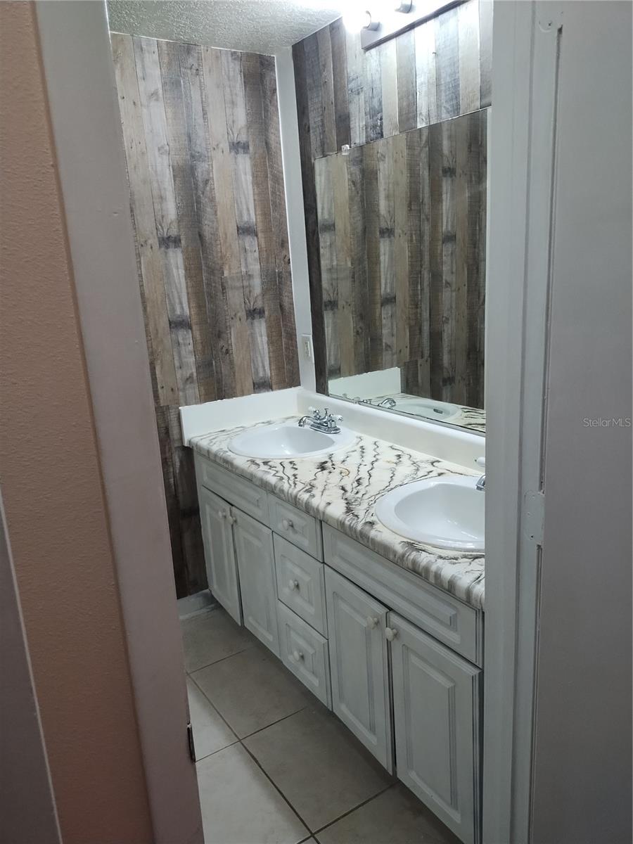 Image 7 of 14 For 22302 Vick Street 109