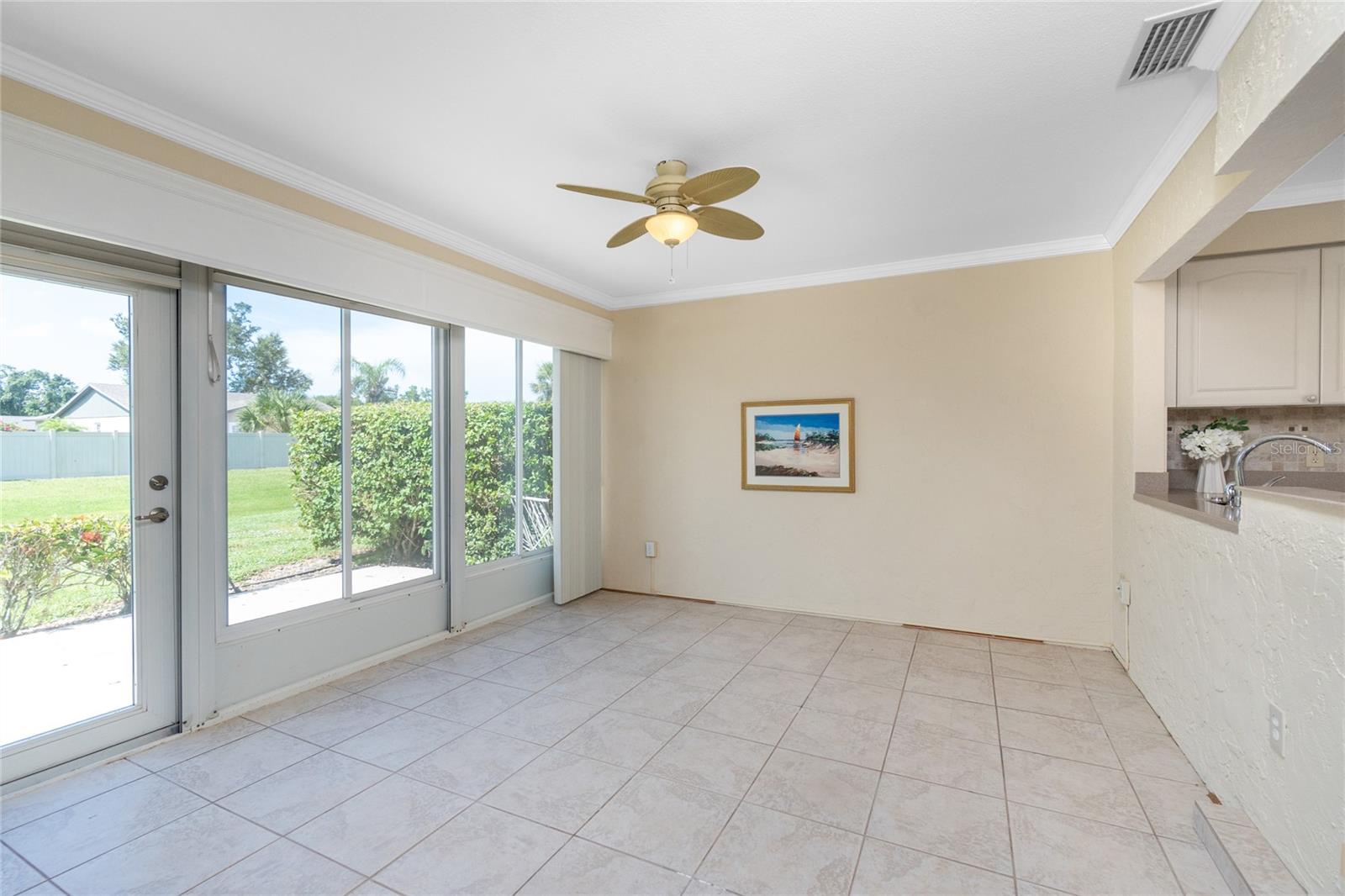 Image 19 of 59 For 533 Foxwood Boulevard