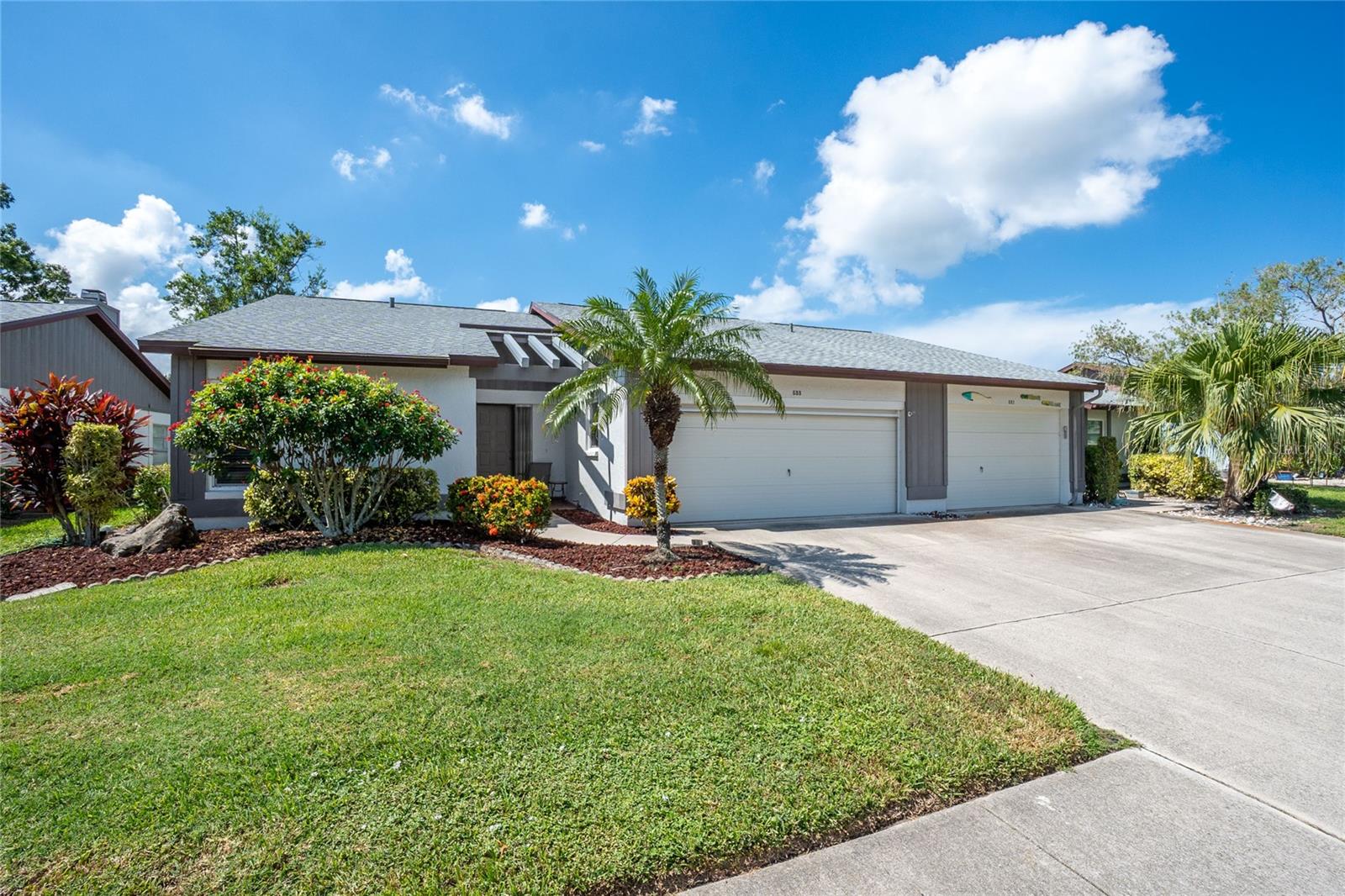 Image 2 of 59 For 533 Foxwood Boulevard