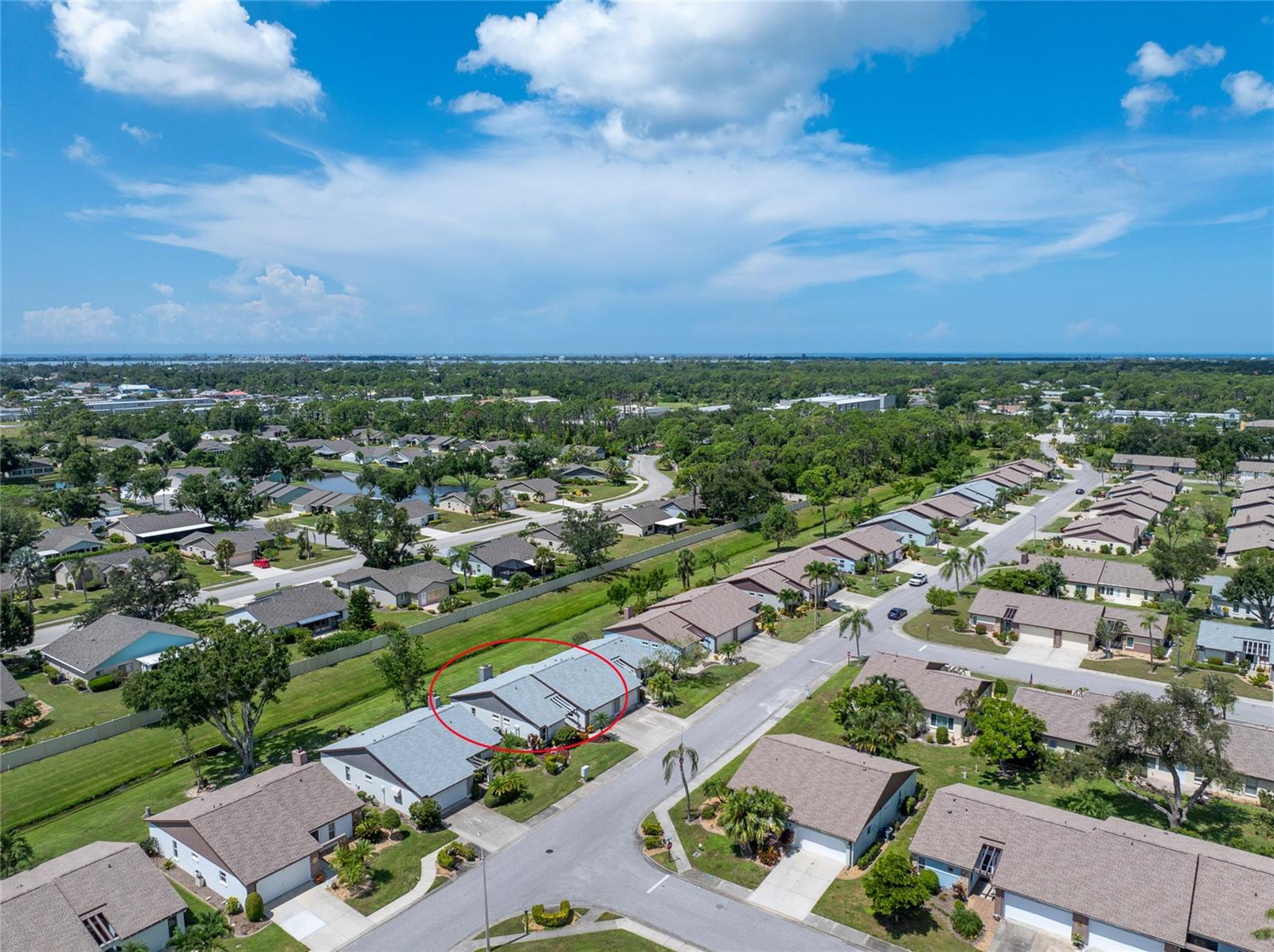 Image 41 of 59 For 533 Foxwood Boulevard