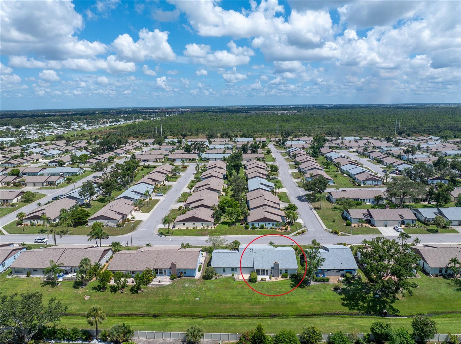 Image 44 of 59 For 533 Foxwood Boulevard