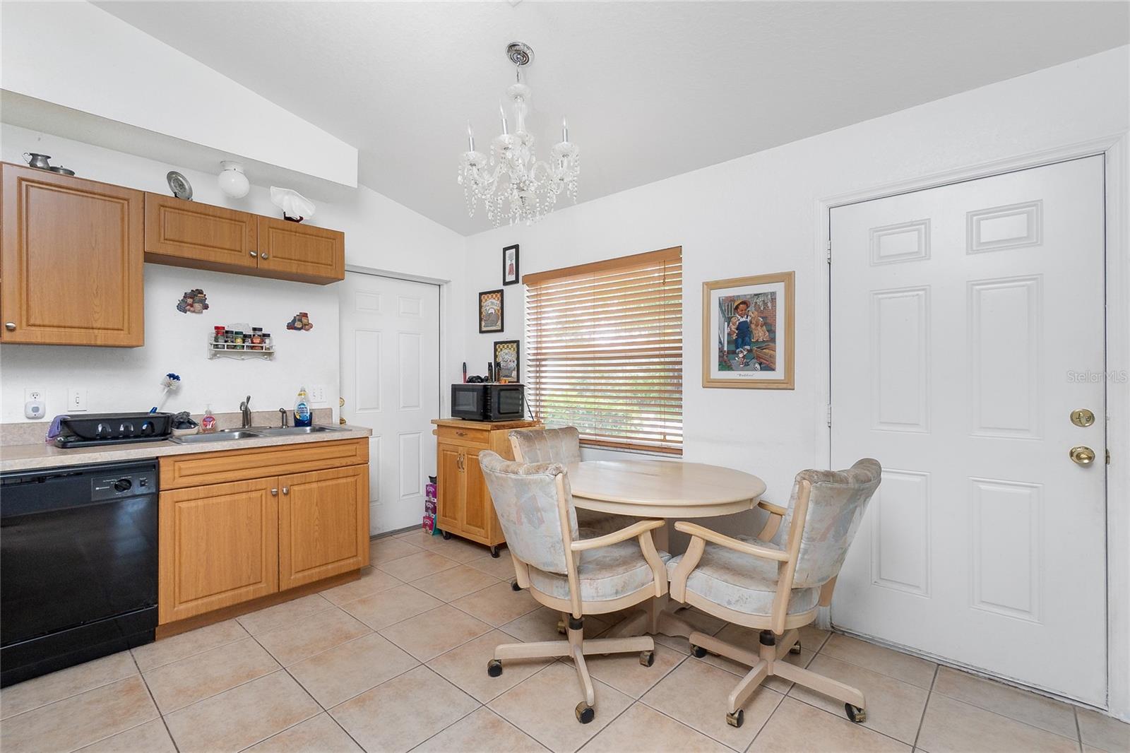 Image 15 of 31 For 11360 Baggot Avenue