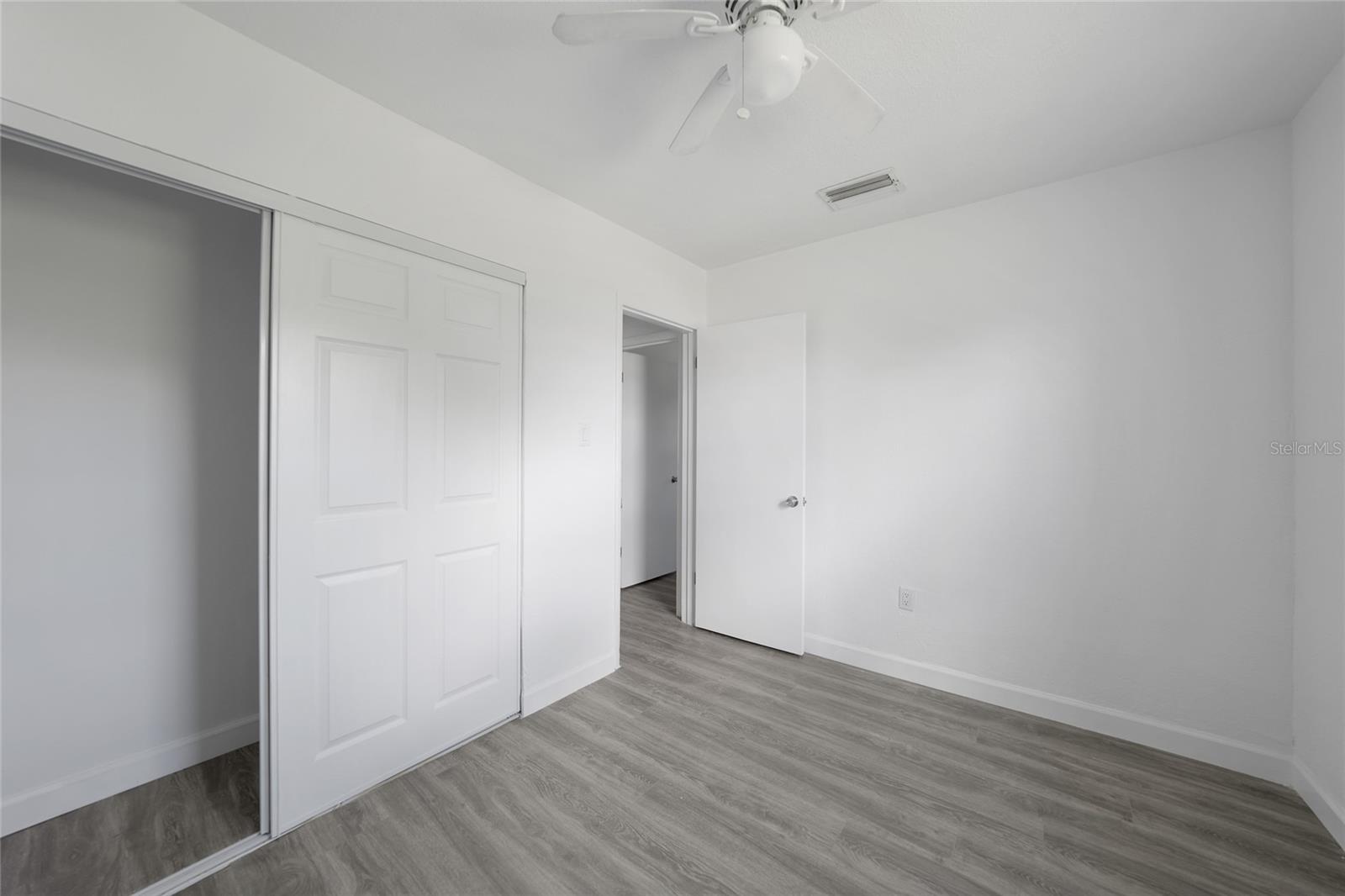 Image 18 of 27 For 2208 Anne Avenue