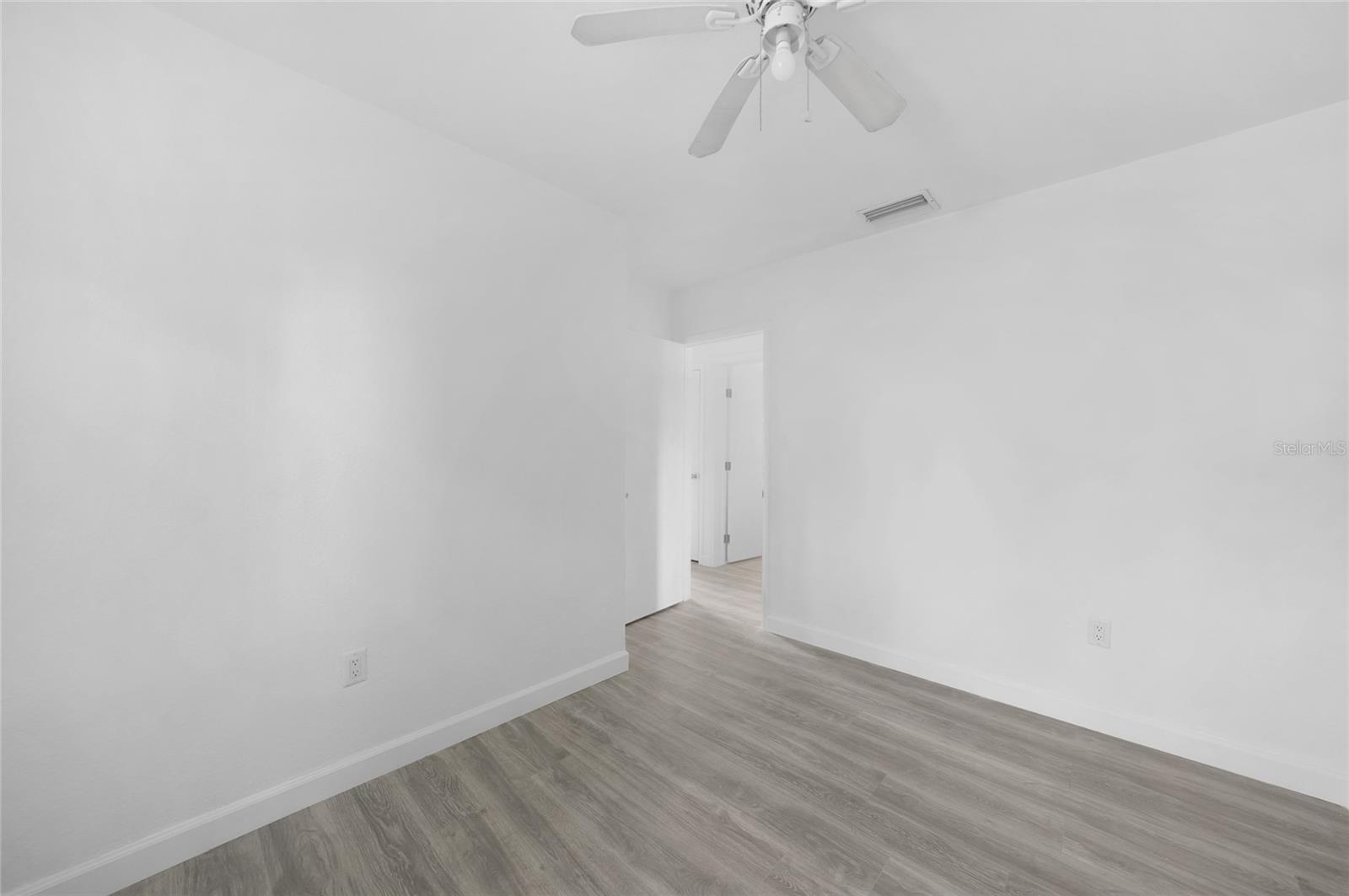 Image 2 of 27 For 2208 Anne Avenue