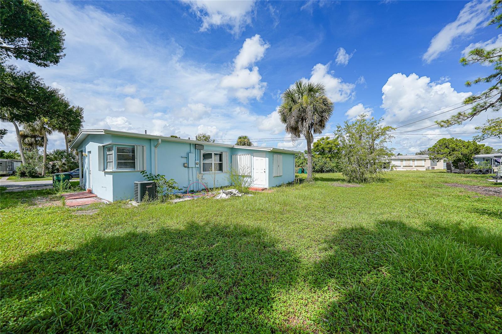 Image 22 of 27 For 2208 Anne Avenue