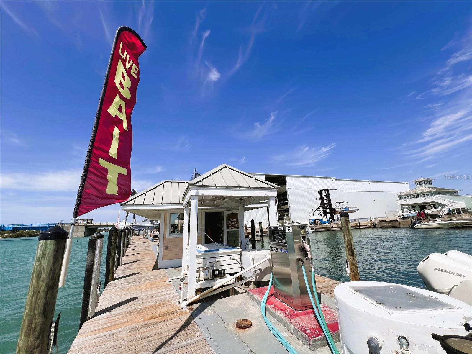 Image 13 of 18 For 100 Circuit Road S29