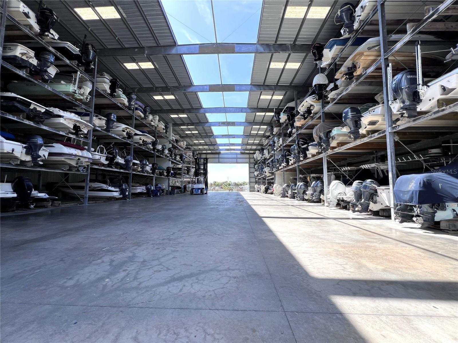 Image 6 of 18 For 100 Circuit Road S29