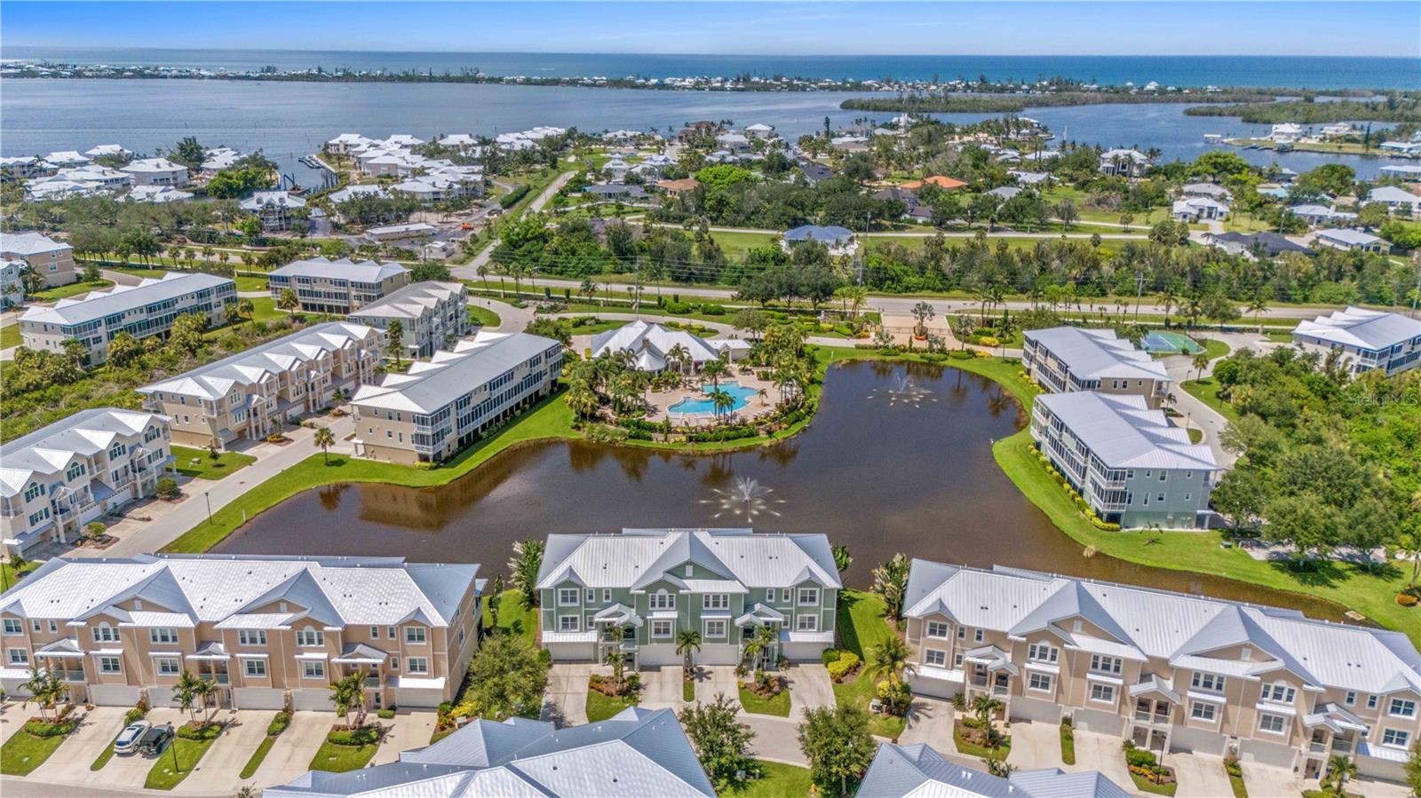 Image 16 of 60 For 10335 Longshore Road 25