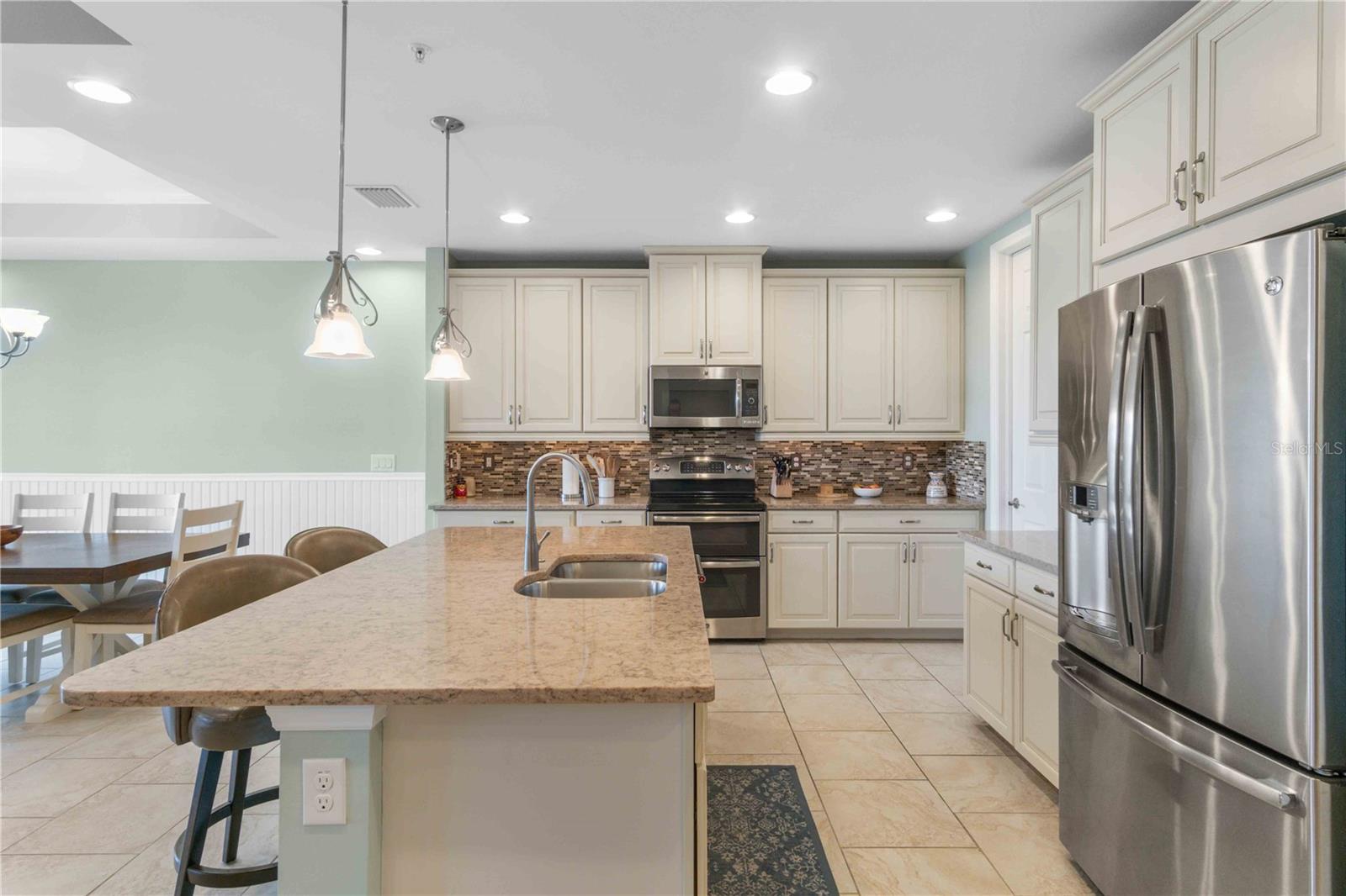 Image 19 of 60 For 10335 Longshore Road 25