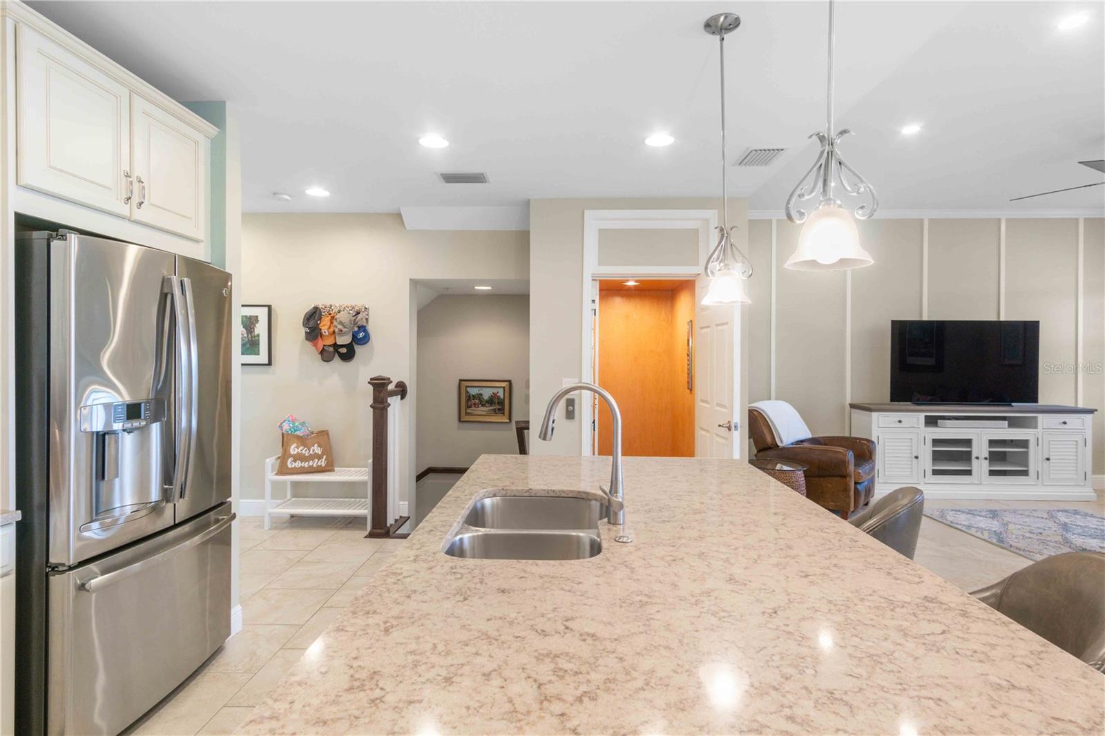Image 22 of 60 For 10335 Longshore Road 25