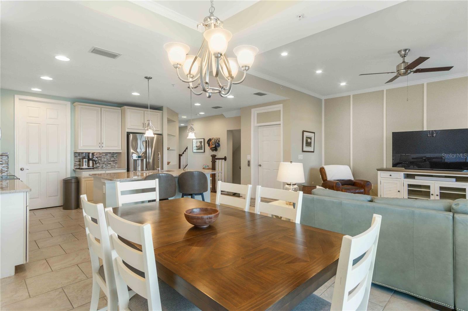 Image 27 of 60 For 10335 Longshore Road 25