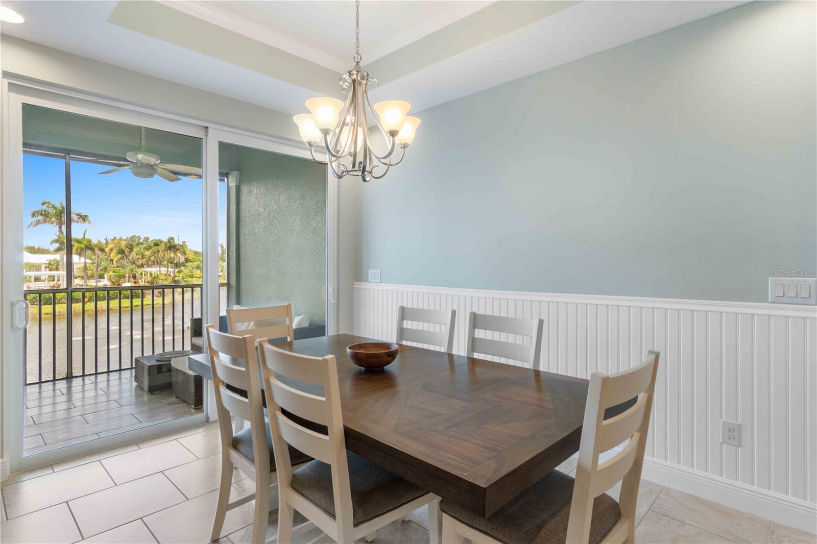 Image 30 of 60 For 10335 Longshore Road 25