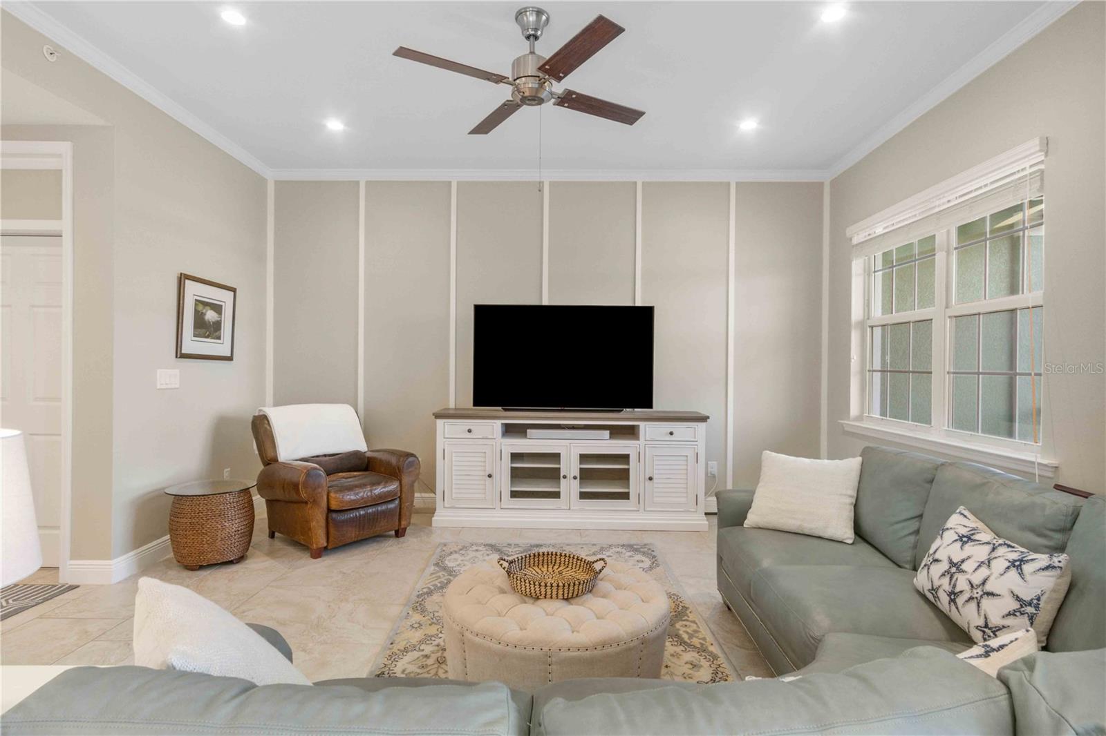 Image 31 of 60 For 10335 Longshore Road 25